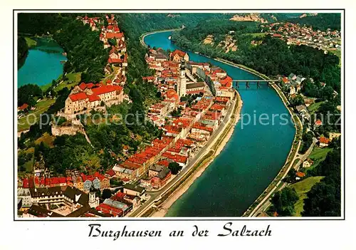 AK / Ansichtskarte Burghausen Salzach Fliegeraufnahme mit Schloss Kat. Burghausen