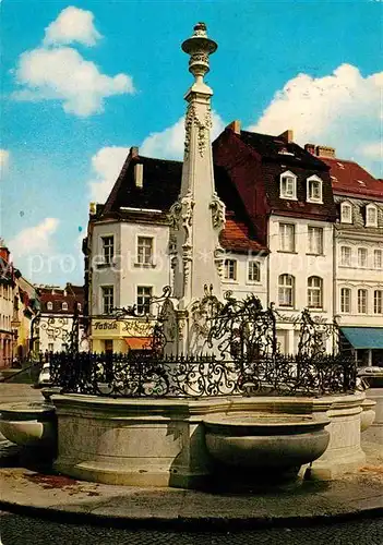 AK / Ansichtskarte Saarbruecken St Johanner Markt Brunnen Kat. Saarbruecken