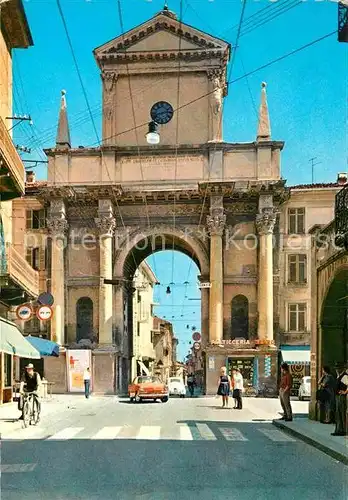 AK / Ansichtskarte Chieri Corso Vittorio Emanuele e Arco Monumentale