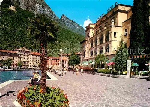 AK / Ansichtskarte Riva del Garda Lungolago zona alberghiera Kat. 