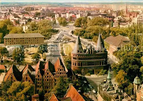 AK / Ansichtskarte Luebeck Holstentor und Salzspeicher Kat. Luebeck