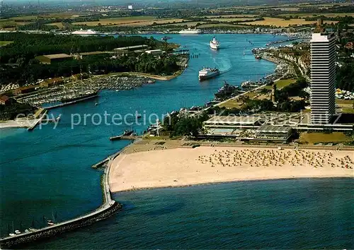 AK / Ansichtskarte Travemuende Ostseebad Fliegeraufnahme Kat. Luebeck