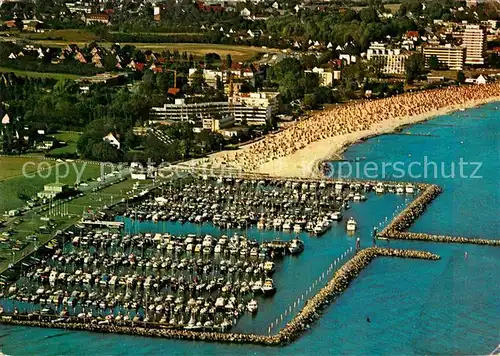 AK / Ansichtskarte Groemitz Ostseebad Yachthafen Strand Fliegeraufnahme Kat. Groemitz