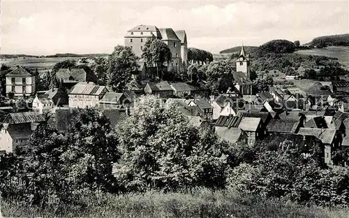 AK / Ansichtskarte Westerburg Westerwald Ortsansicht mit Kirche und Schloss Kat. Westerburg