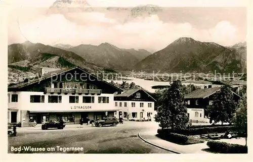 AK / Ansichtskarte Bad Wiessee Tegernsee Ortsansicht mit Blick zum Tegernsee und Alpen