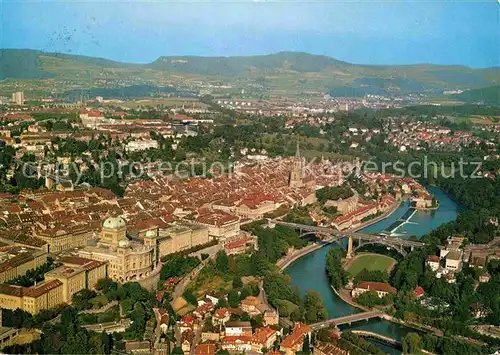 AK / Ansichtskarte Bern BE Bundeshaus und Muenster Fliegeraufnahme Kat. Bern