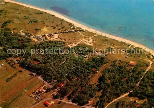 AK / Ansichtskarte Ile d Oleron Fliegeraufnahme Kat. Saint Pierre d Oleron