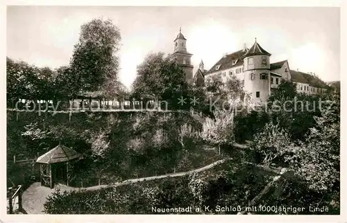 AK / Ansichtskarte Neuenstadt Kocher Schloss mit 1000jaehriger Linde Kat. Neuenstadt am Kocher