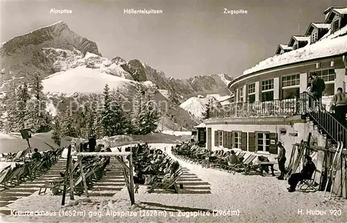 AK / Ansichtskarte Kreuzeckhaus gegen Alpspitze und Zugspitze Wettersteingebirge Huber Karte Nr 920 Kat. Garmisch Partenkirchen
