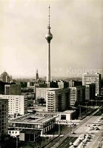 AK / Ansichtskarte Berlin Karl Marx Allee mit Fernsehturm Hauptstadt der DDR Kat. Berlin