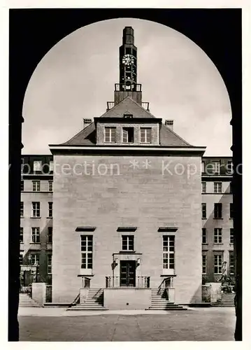 AK / Ansichtskarte Bochum Rathaus mit Glockenspiel Kat. Bochum