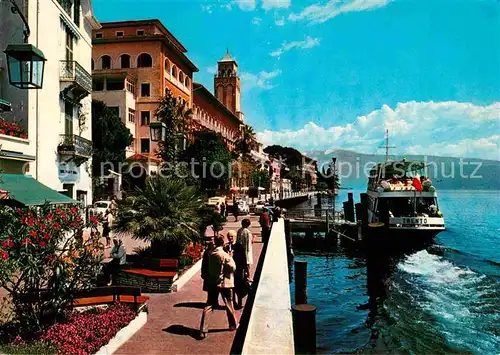 AK / Ansichtskarte Gardone Riviera Lago di Garda Partie am See Kat. Italien