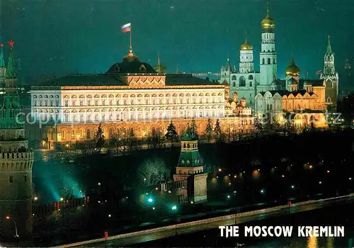 AK / Ansichtskarte Moskau Der Kreml bei Nacht Kat. Russische Foederation