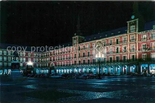 AK / Ansichtskarte Madrid Spain Vista nocturna de la Plaza Mayor Kat. Madrid