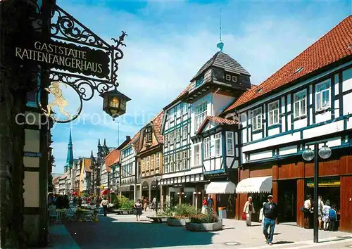 AK / Ansichtskarte Hameln Weser Osterstrasse Fussgaengerzone Gaststaette Rattenfaengerhaus Fachwerkhaeuser