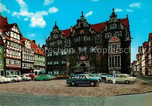 AK / Ansichtskarte Hann. Muenden Marktplatz mit Rathaus Historisches Gebaeude Fachwerkhaeuser Kat. Hann. Muenden