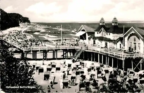 AK / Ansichtskarte Sellin Ruegen Strandleben Kat. Sellin Ostseebad