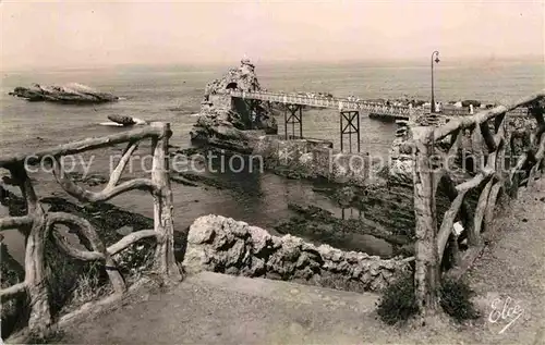 AK / Ansichtskarte Biarritz Pyrenees Atlantiques Le Rocher de la Vierge Kat. Biarritz