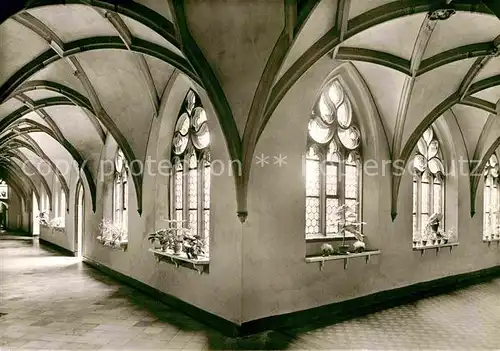 AK / Ansichtskarte Bernkastel Kues Sankt Nikolaus Hospital Cusanusstift Kreuzgang Kat. Bernkastel Kues