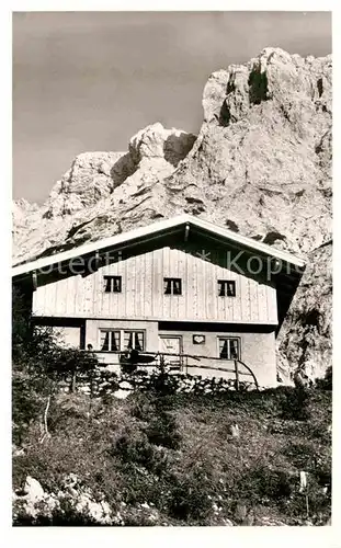 AK / Ansichtskarte Mittenwald Bayern Schutzhuette Kat. Mittenwald