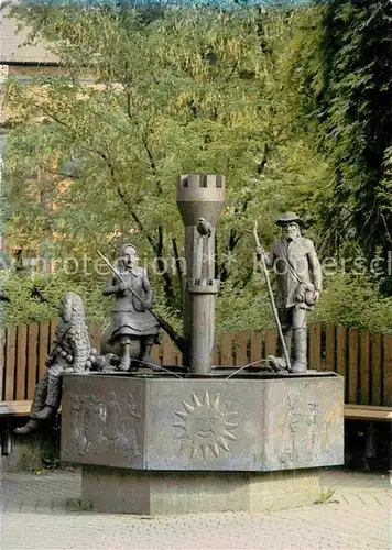 AK / Ansichtskarte Furtwangen Narrenbrunnen Statuen Kat. Furtwangen im Schwarzwald