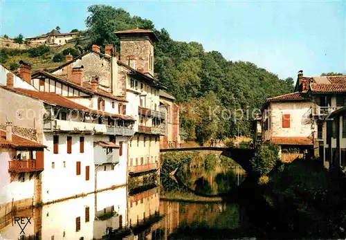 AK / Ansichtskarte Saint Jean Pied de Port Vieilles Maisons et Pont d Espagne sur la Nive Kat. Saint Jean Pied de Port