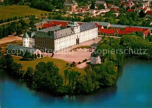 AK / Ansichtskarte Schleswig Schlei Fliegeraufnahme Schloss Gottorf mit Burgsee Kat. Erfde