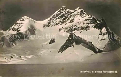 AK / Ansichtskarte Jungfrau BE Blick vom obern Moenchsjoch Kat. Jungfrau