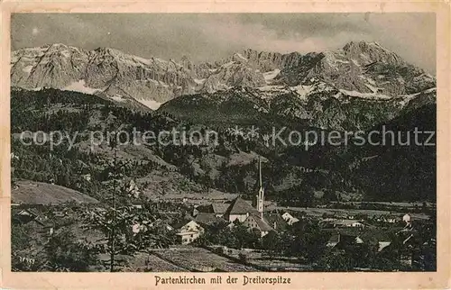 AK / Ansichtskarte Partenkirchen mit Dreitorspitze Kat. Garmisch Partenkirchen