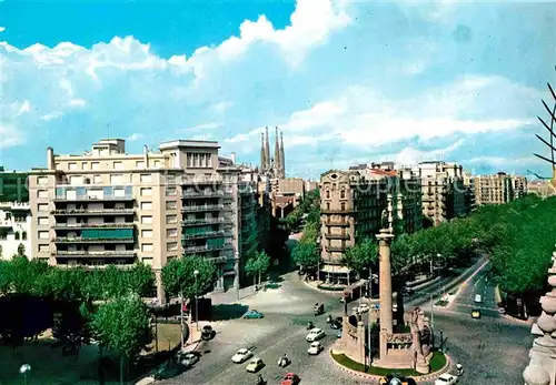 AK / Ansichtskarte Barcelona Cataluna Avenida del Generalisimo y Sagrada Familia al fondo  Kat. Barcelona