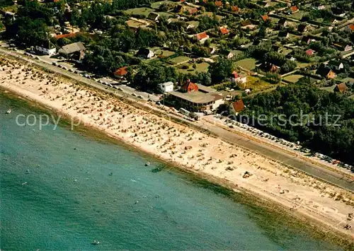 AK / Ansichtskarte Schoenberger Strand Fliegeraufnahme mit Strand Kat. Schoenberg (Holstein)