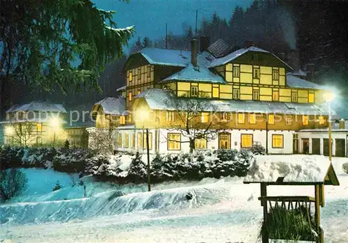 AK / Ansichtskarte Dolni Brusnice Chata Pod Zvicinou Berghaus im Winter Nachtaufnahme