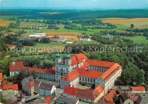 AK / Ansichtskarte Waldsassen Zisterzienser Stiftskirche Fliegeraufnahme Kat. Waldsassen