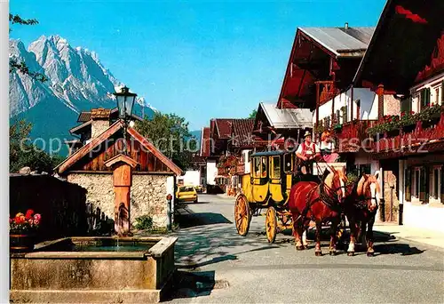 AK / Ansichtskarte Postkutsche Garmisch Partenkirchen Fruehlingsstrasse Waxenstein Zugspitze Kat. Post