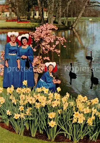 AK / Ansichtskarte Trachten Holland Keukenhof Lisse  Kat. Trachten