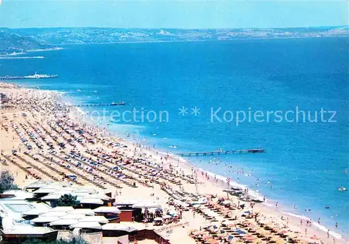 AK / Ansichtskarte Slatni Pjassyzi Strandpartie Kat. Varna Bulgarien