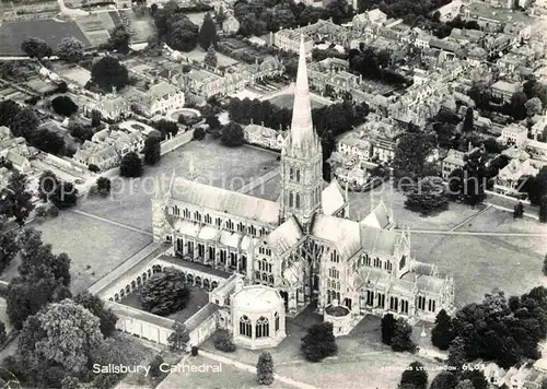 AK / Ansichtskarte Salisbury Fliegeraufnahme Kathedrale Kat. Salisbury