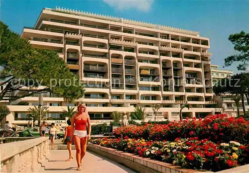 AK / Ansichtskarte Cote d Azur Blumen Promenade