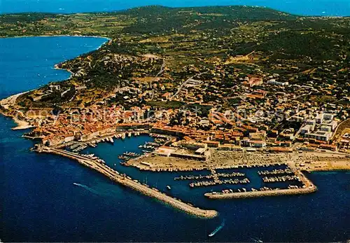 AK / Ansichtskarte Saint Tropez Var Luftaufnahme Hafen Kat. Saint Tropez