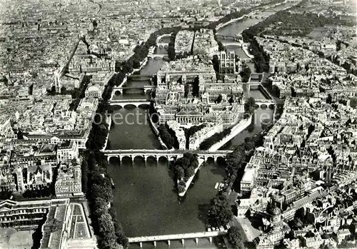 AK / Ansichtskarte Paris Fliegeraufnahme Kat. Paris