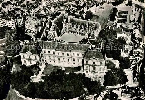 AK / Ansichtskarte Blois Loir et Cher Fliegeraufnahme Schloss Kat. Blois