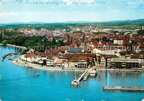 AK / Ansichtskarte Friedrichshafen Bodensee Hafeneinfahrt Fliegeraufnahme Kat. Friedrichshafen