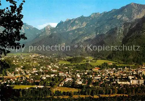 AK / Ansichtskarte Bad Reichenhall Gesamtansicht Kurort mit Hohem Goell und Lattengebirge Kat. Bad Reichenhall