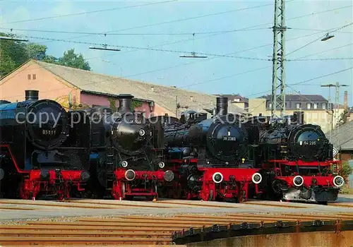 AK / Ansichtskarte Lokomotive Parade Dampflokomotiven Bahnbetriebswerk Wuerzburg Kat. Eisenbahn