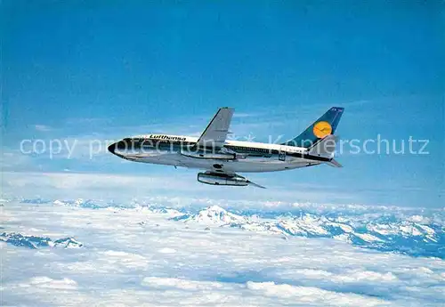 AK / Ansichtskarte Lufthansa Boeing B 737 D Ciy Jet Kat. Flug