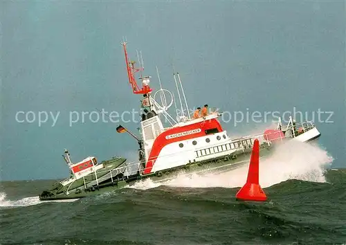 AK / Ansichtskarte Motorboote Seenotkreuzer mit Tochterboot Guenter Kuchenbecker  Kat. Schiffe