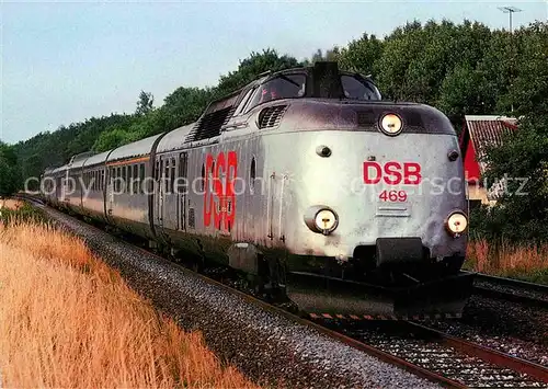AK / Ansichtskarte Lokomotive Staatsbahn Daenemark DSB Dieselhydraulischer Triebwagenzug MA 469  Kat. Eisenbahn