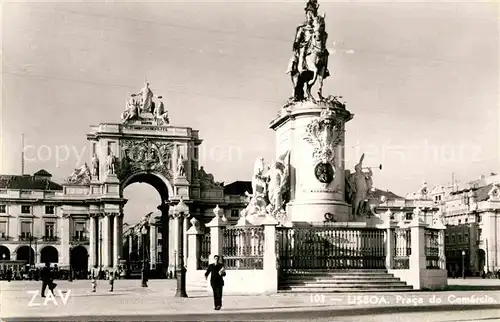 AK / Ansichtskarte Lisboa Praca do Comercio Monumento Denkmal Reiterstandbild Kat. Portugal