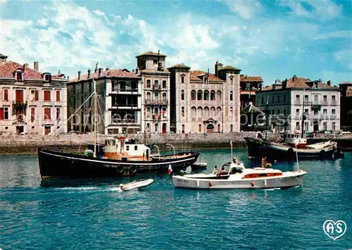 AK / Ansichtskarte Biarritz Pyrenees Atlantiques Le port vieux bateaux Kat. Biarritz