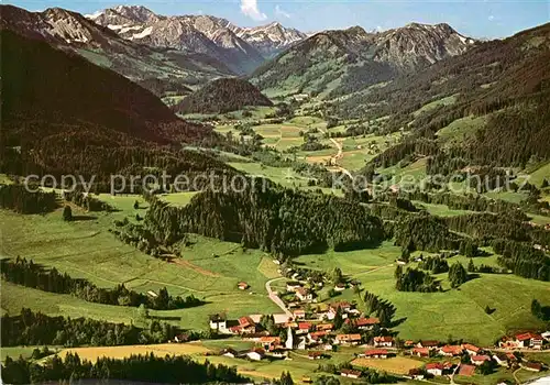 AK / Ansichtskarte Jungholz Tirol mit Iseler und Daumen Allgaeuer Alpen Fliegeraufnahme Kat. Jungholz